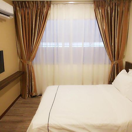 Angsoka Hotel Teluk Intan Dış mekan fotoğraf