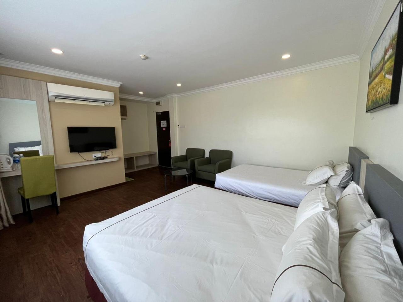 Angsoka Hotel Teluk Intan Dış mekan fotoğraf